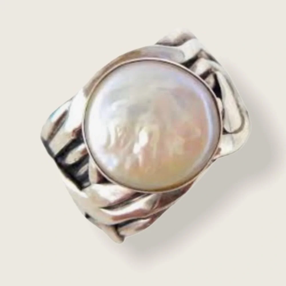 Silpada Ring - Retired - Woven Sterling Silver Band with coin Pearl- size 10 - Picture 2 of 9